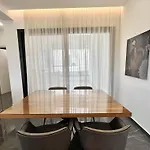 Apartamento Anna Sea View 101 *