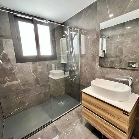Apartamento Anna Sea View 101 *